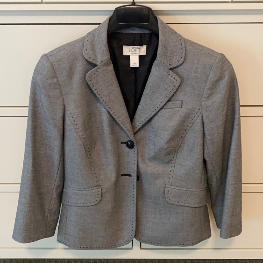 Loft Women’s 2 button blazer with seam details